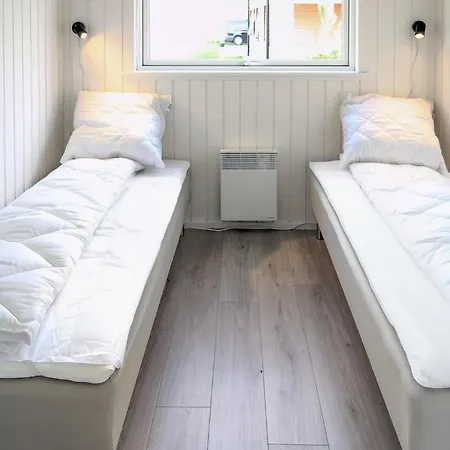 Prázdninový dům 3 Bedroom In *