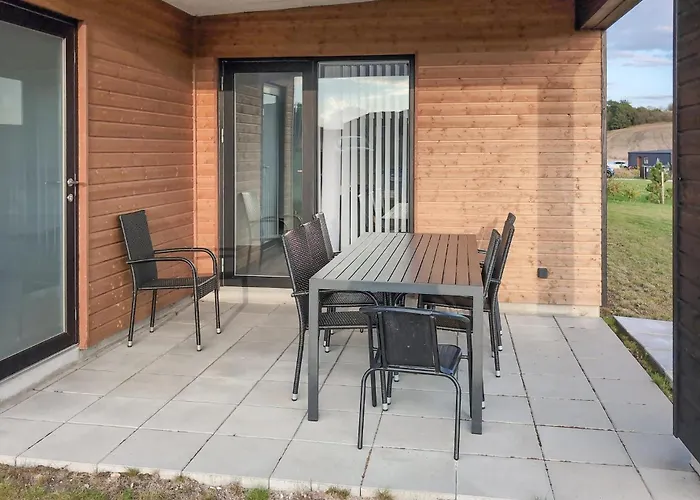 3 Bedroom In *